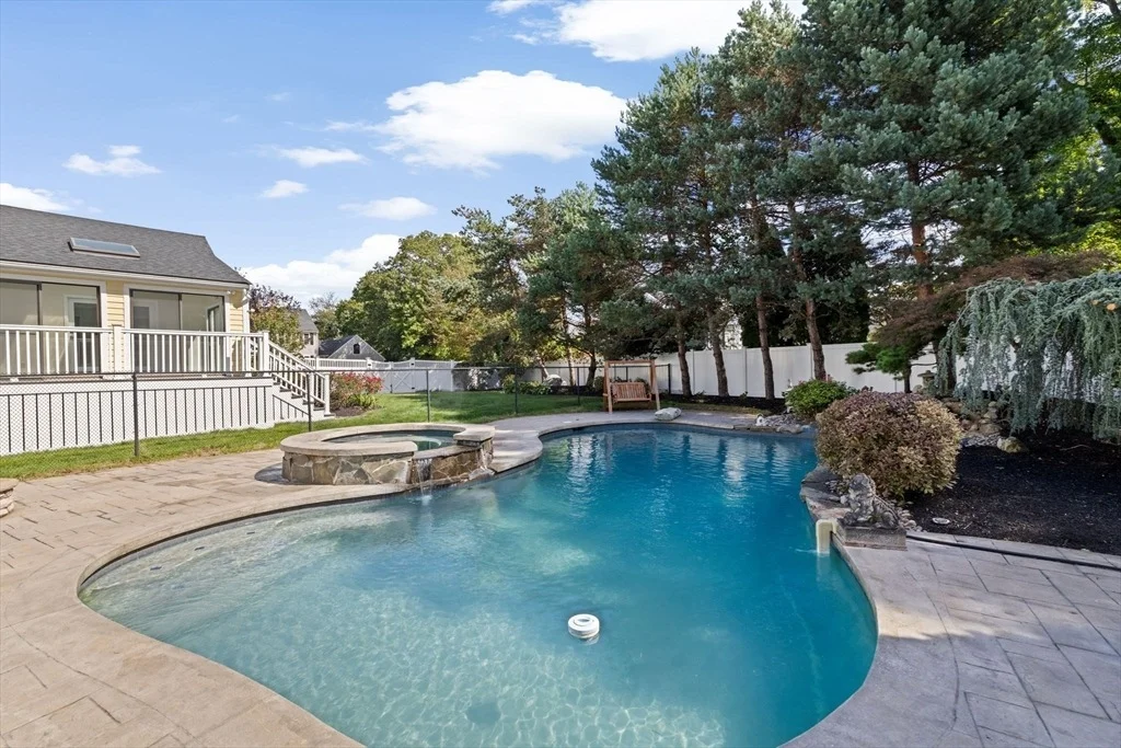 Photo of 2 Windward Lane
