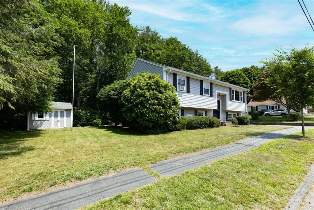 Photo of 27 Hayes Ave