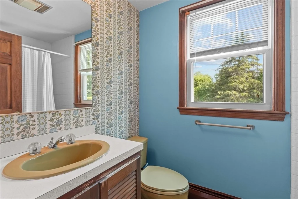 Photo of 85 Rosewood Dr