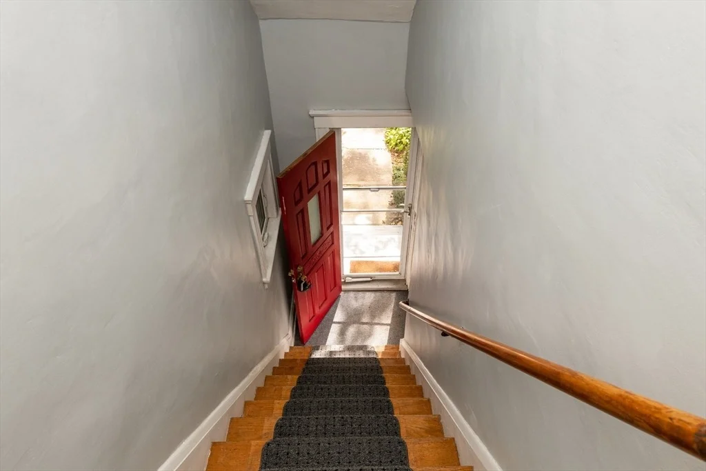 Photo of 8 Newcomb Avenue