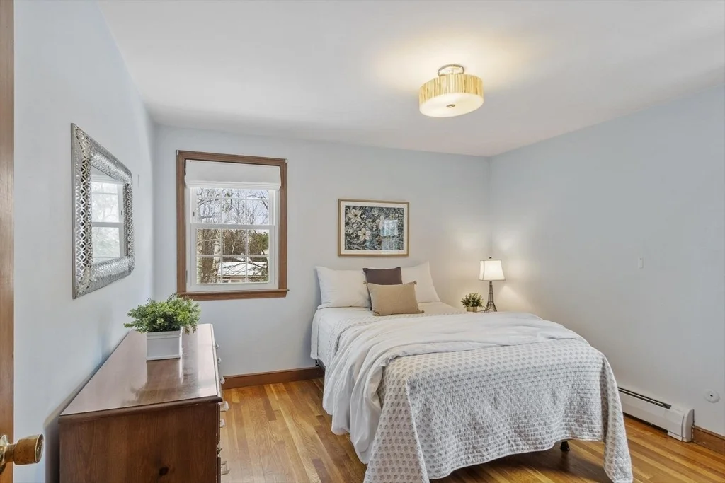 Photo of 11 Ethelyn Cir