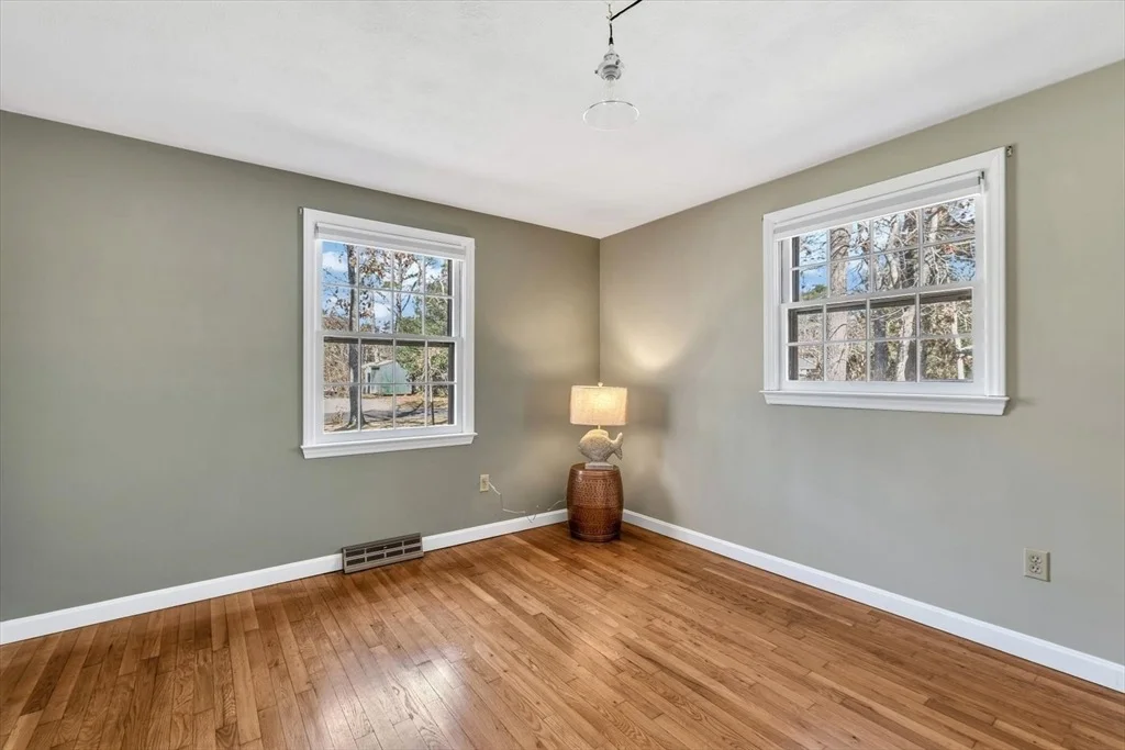 Photo of 26 Rainbow Ln