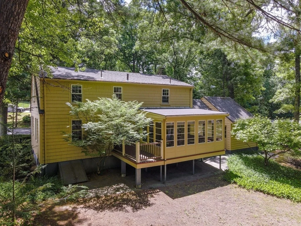 Photo of 16 Cottage Park