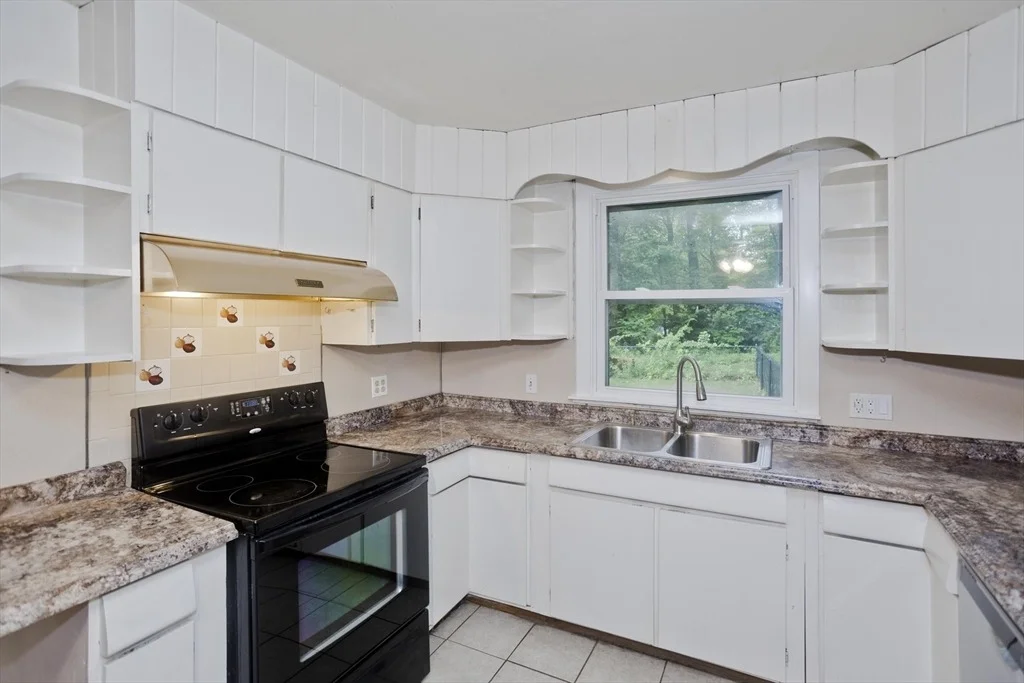 Photo of 42 Catalina Dr