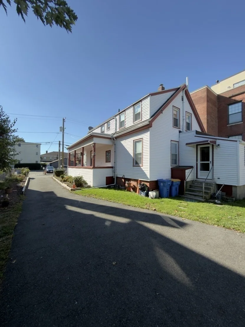 Photo of 14 Irwin St