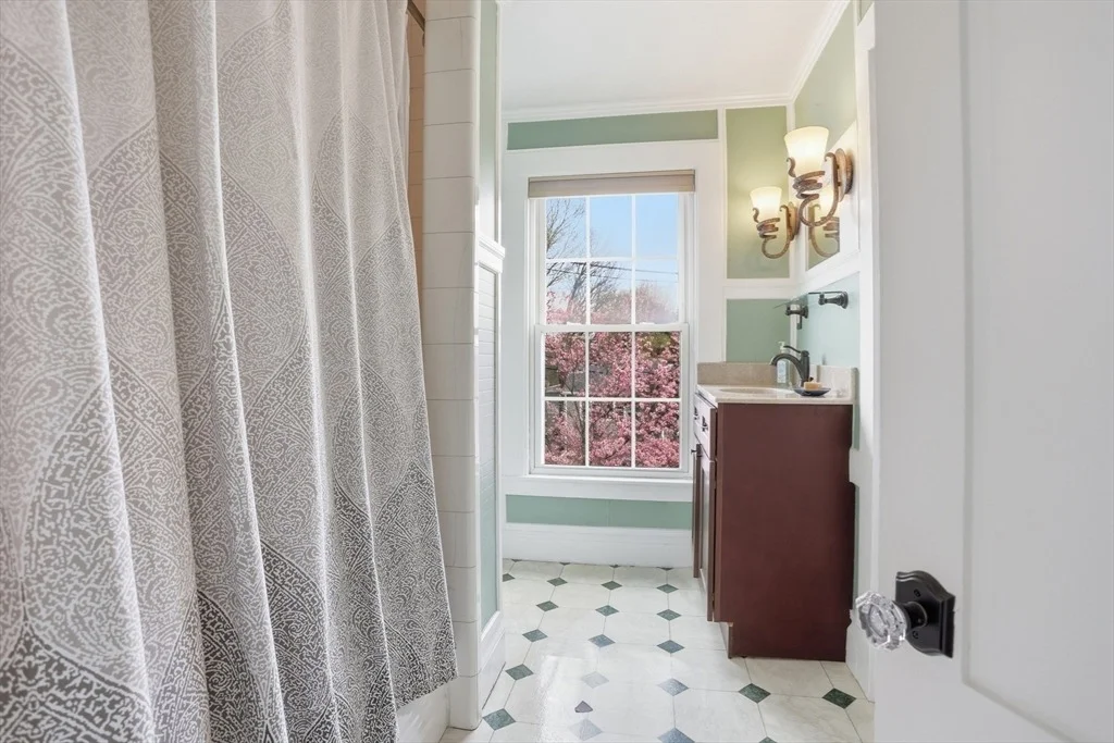 Photo of 33 Blake Circle
