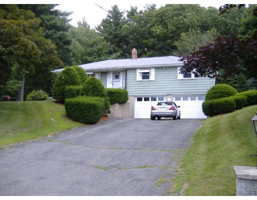 Photo of 3056 Hillside