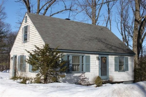 Photo of 14 Ledgewood Dr