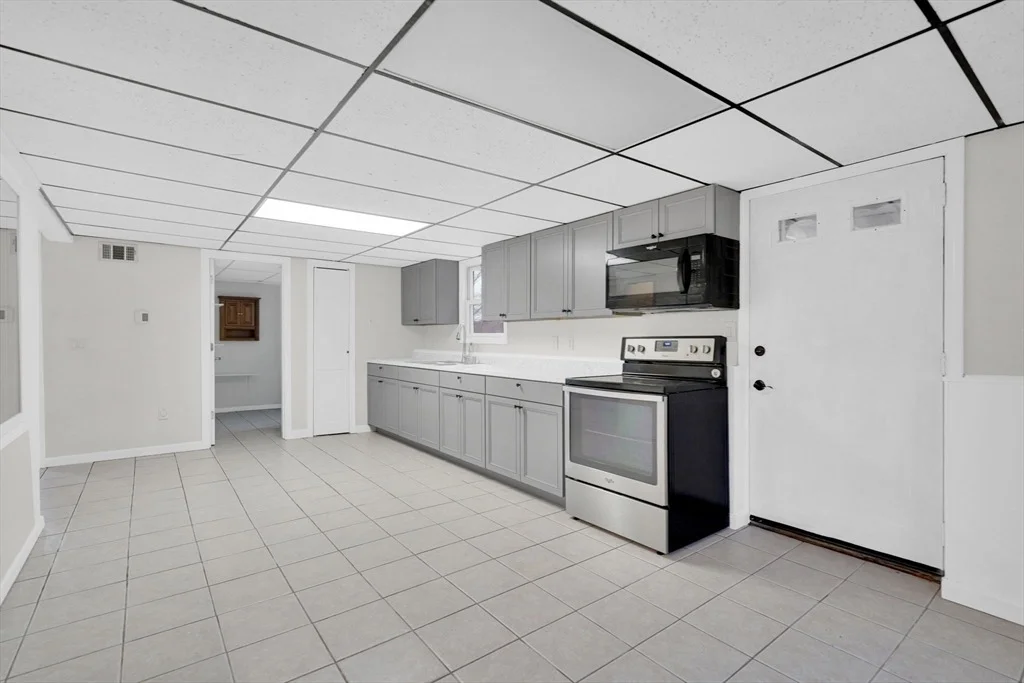 Photo of 25 Fox Hill Rd