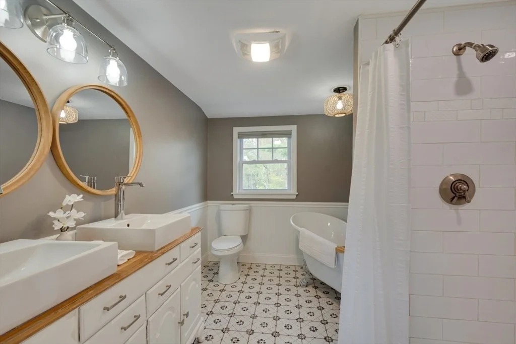 Photo of 3 Walters Dr
