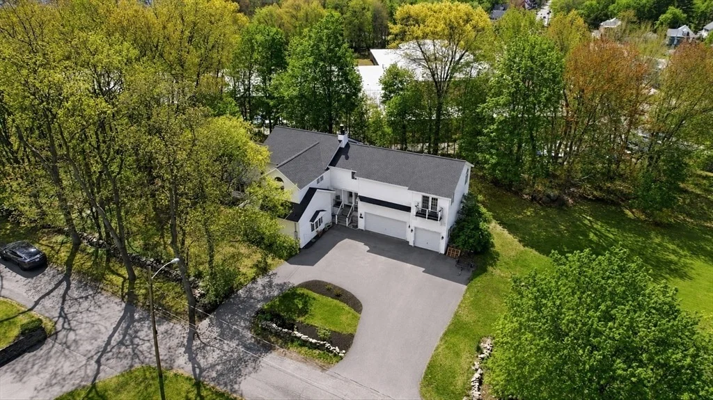 Photo of 25 Thomas Pl