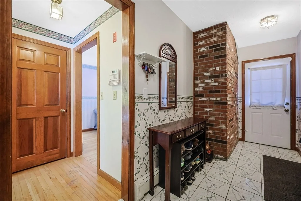 Photo of 10 Pond St