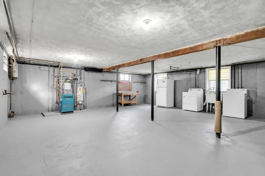 Photo of 33 Stowecroft Rd