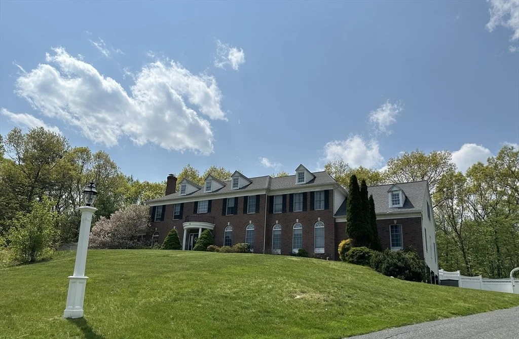 Photo of 6 Everett Circle