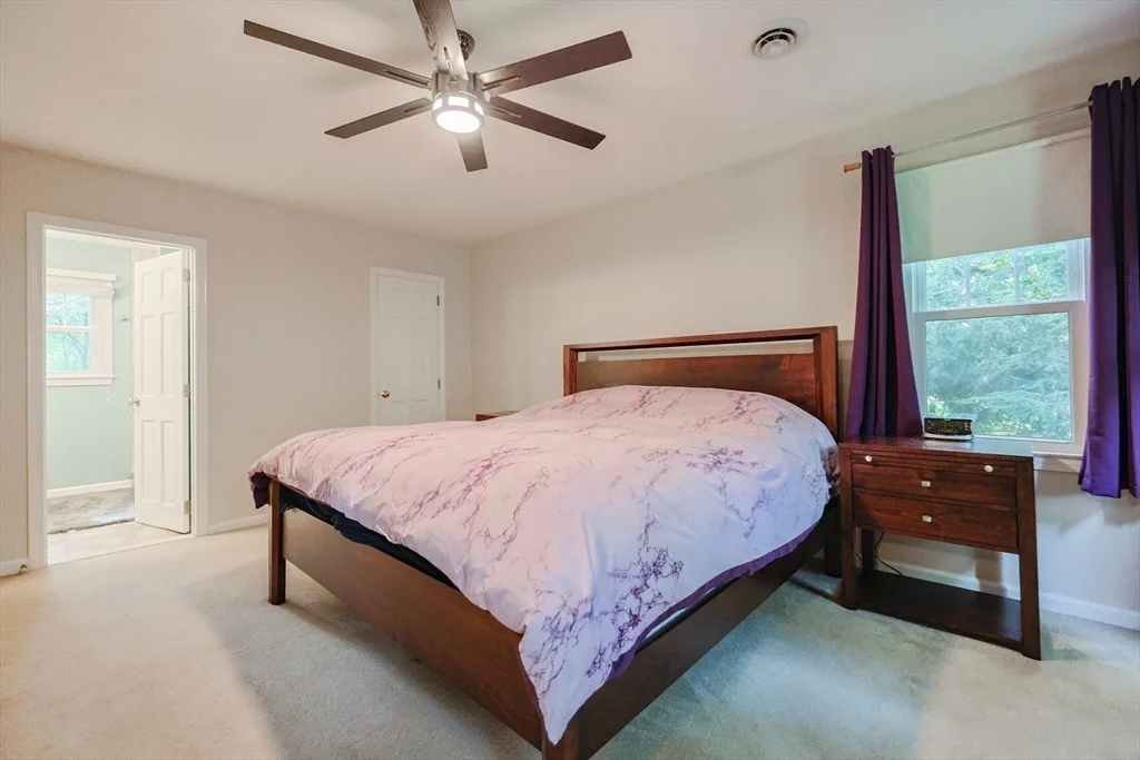 Photo of 233 Willowgate Rise