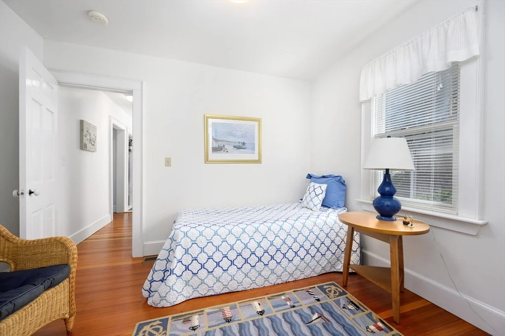 Photo of 122 Park Ave