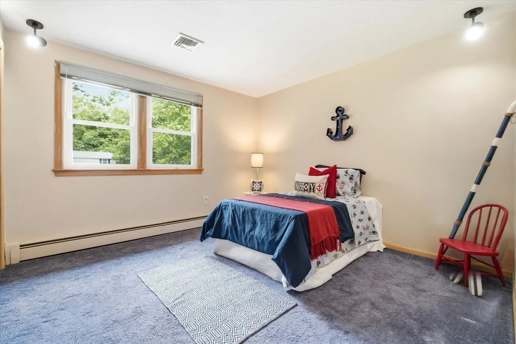 Photo of 18 Stone Dr