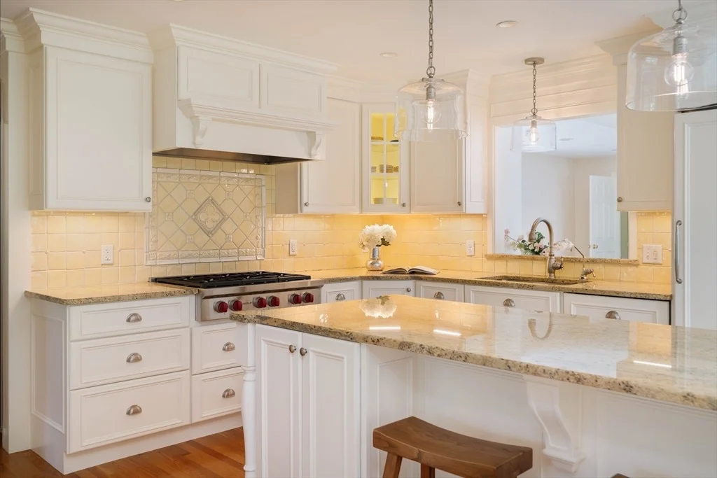 Photo of 38 Fuller Brook Rd