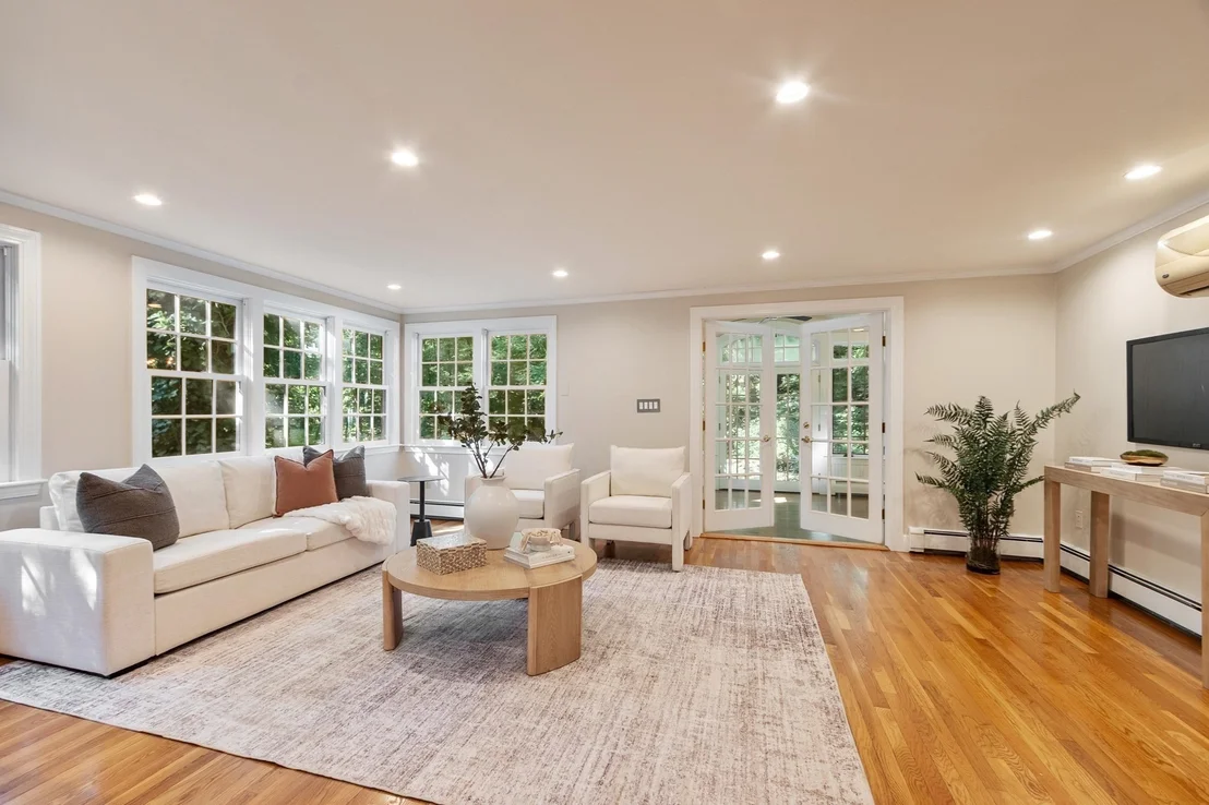 Photo of 5 Tavern Ln