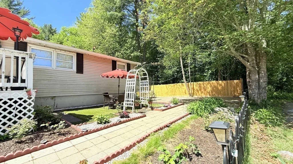 Photo of 9 Willow Rd