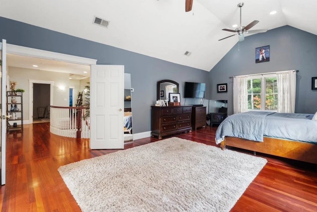 Photo of 75 Walnut Plain Rd