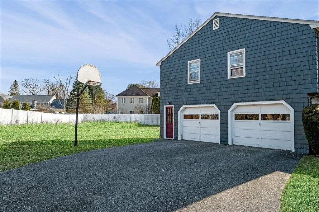 Photo of 33 Marla Ln