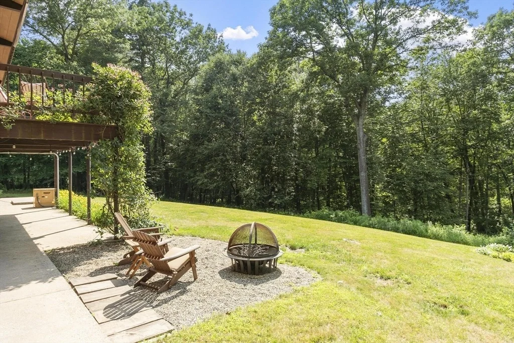 Photo of 64 Woodside Rd
