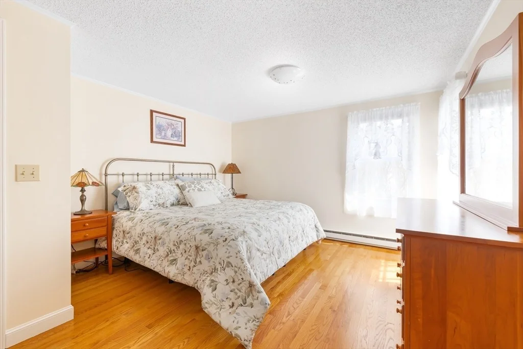 Photo of 47 Lakeview Ave