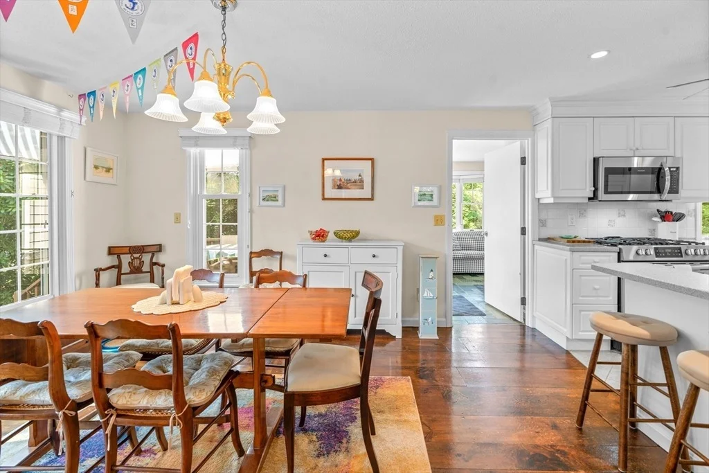 Photo of 20 Monahansett Rd