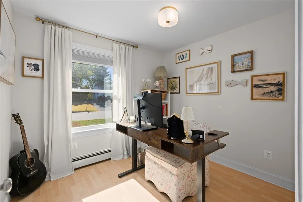 Photo of 18 Middlebrook Rd