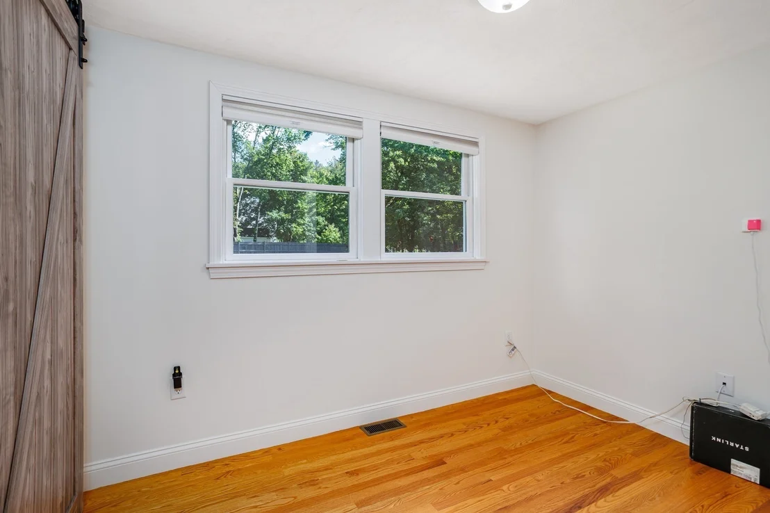 Photo of 662 Old Harvard Rd