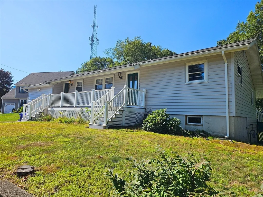 Photo of 5 Stanford Cir