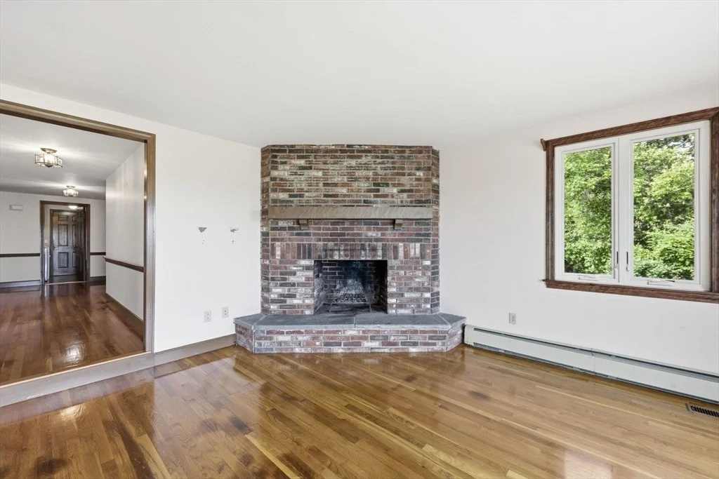 Photo of 19 Shell Dr