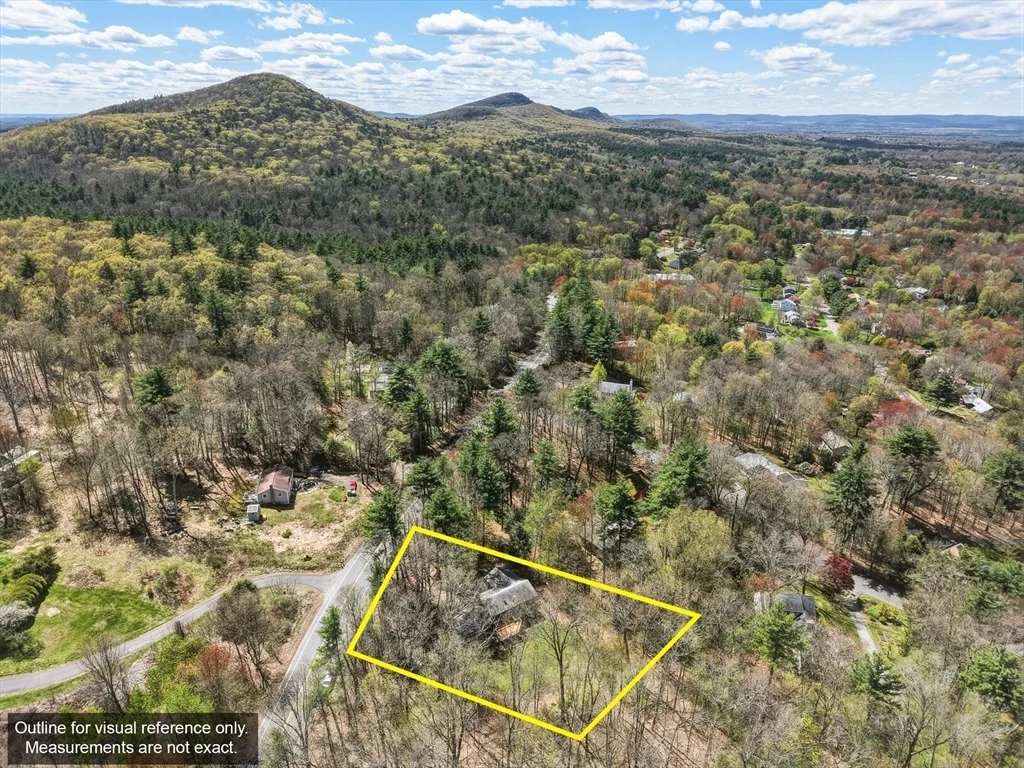 Photo of 1360 Bay Road