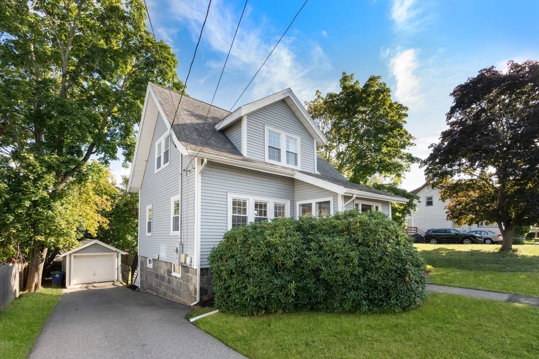 Photo of 37 Arborway Dr
