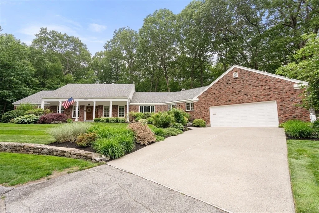 Photo of 15 Mary Jane Cir