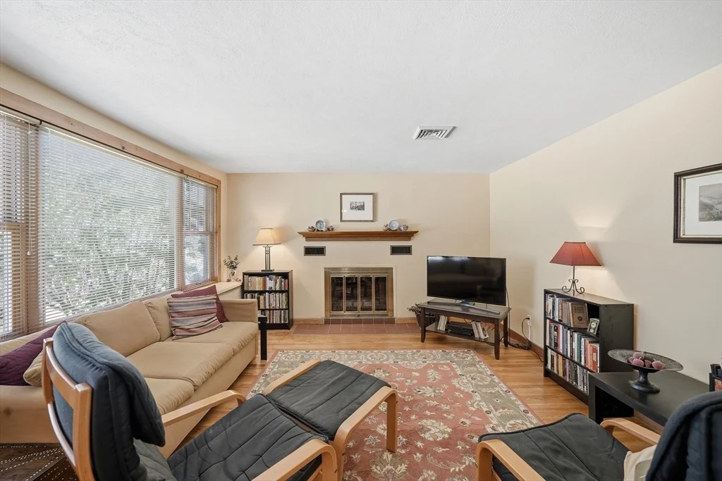 Photo of 12 Ranch Avenue