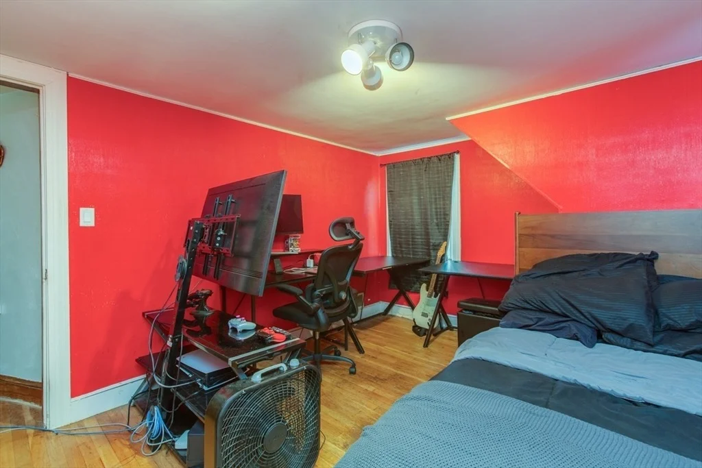 Photo of 119 Lawrence St