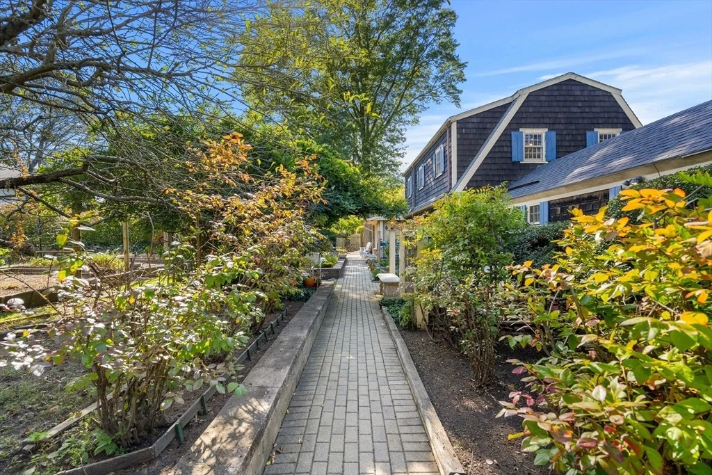 Photo of 62 Longview Drive