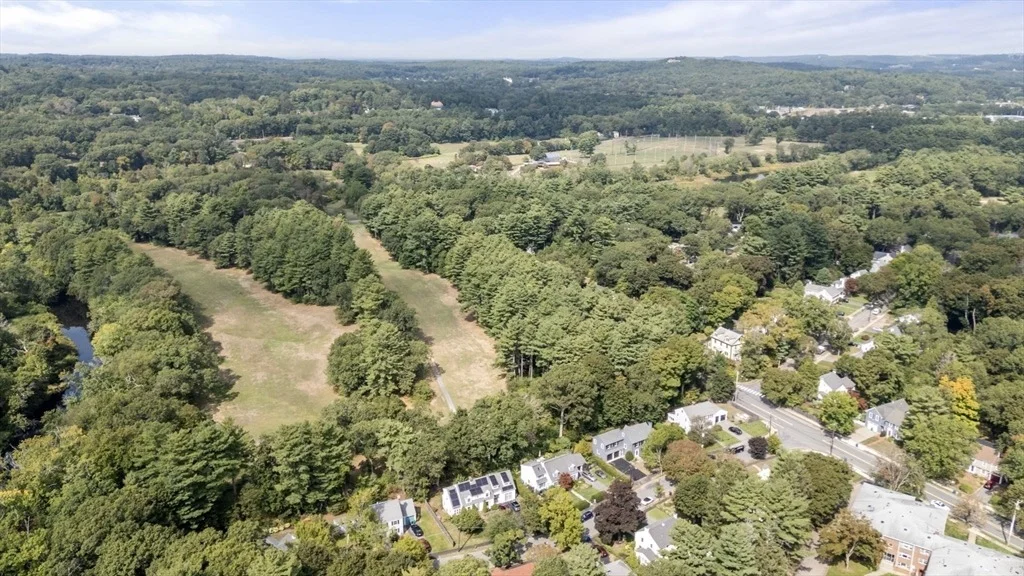 Photo of 11 Grayson Ln