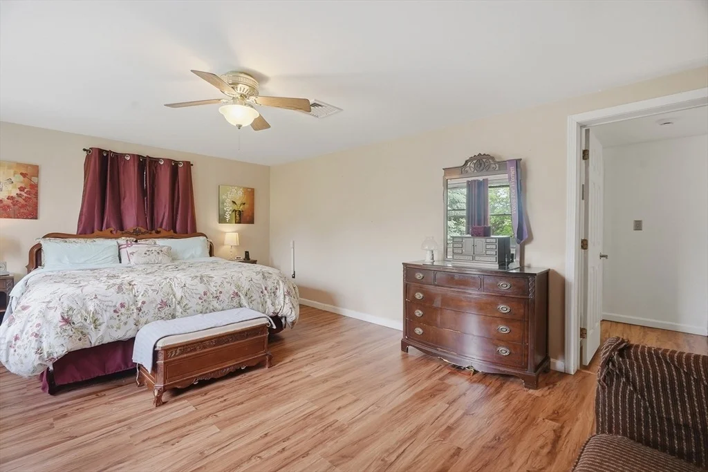 Photo of 11 Jeffrey Lane