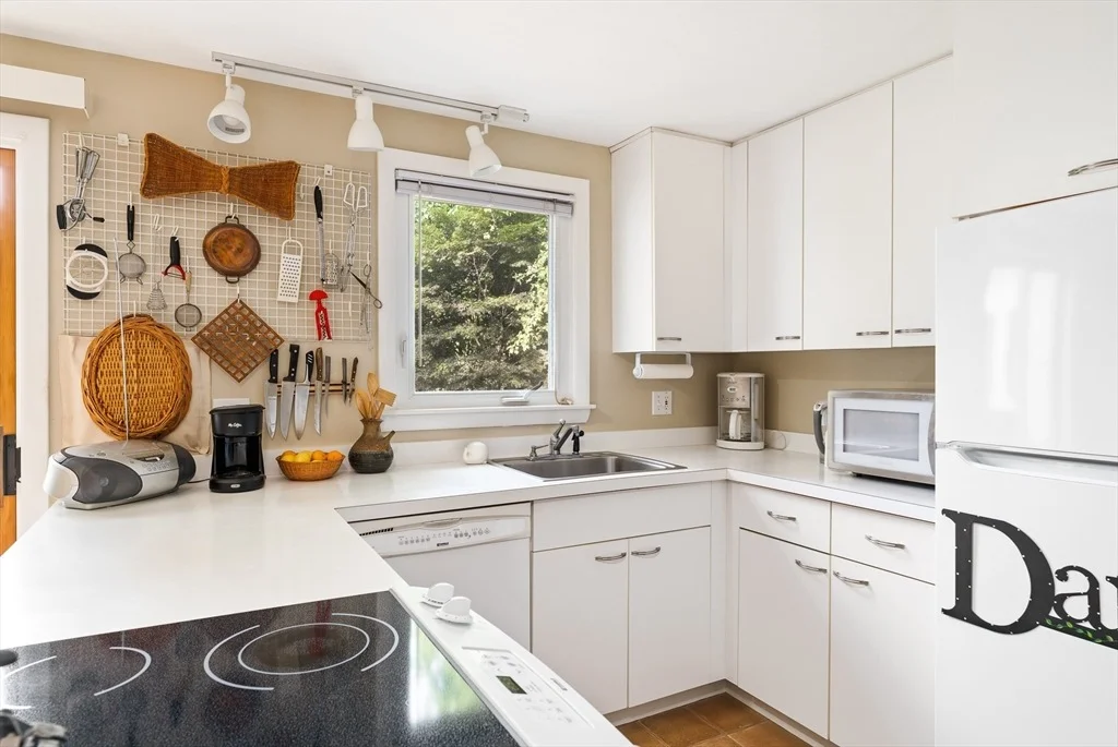 Photo of 13 Harlow Dr