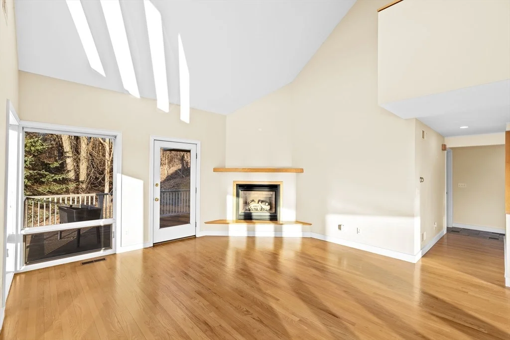 Photo of 56 River Rd