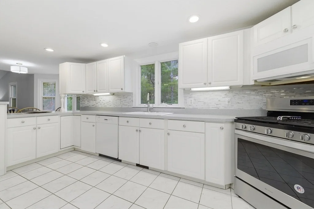 Photo of 120 Degrass Road