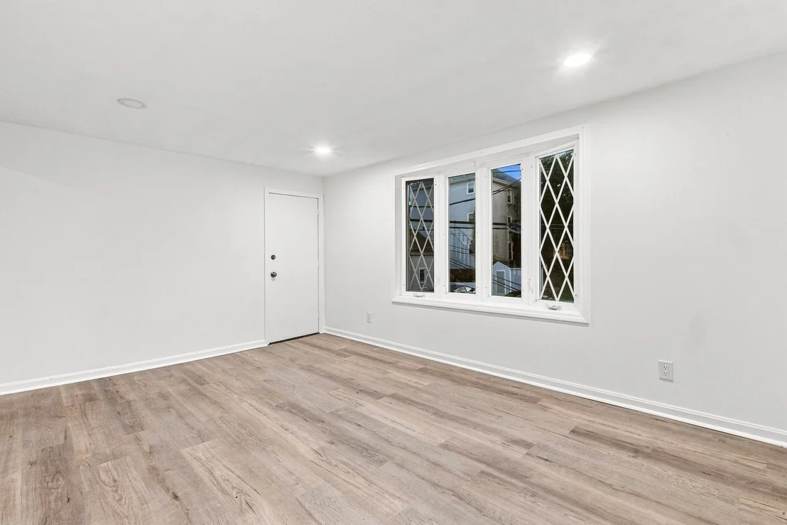 Photo of 650 Third