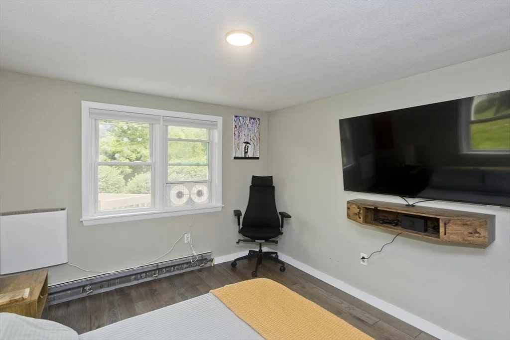 Photo of 455 Williamsburg Road
