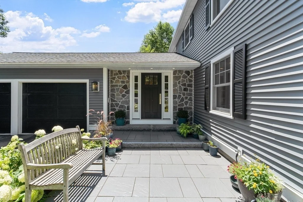 Photo of 5 Adirondack Rd