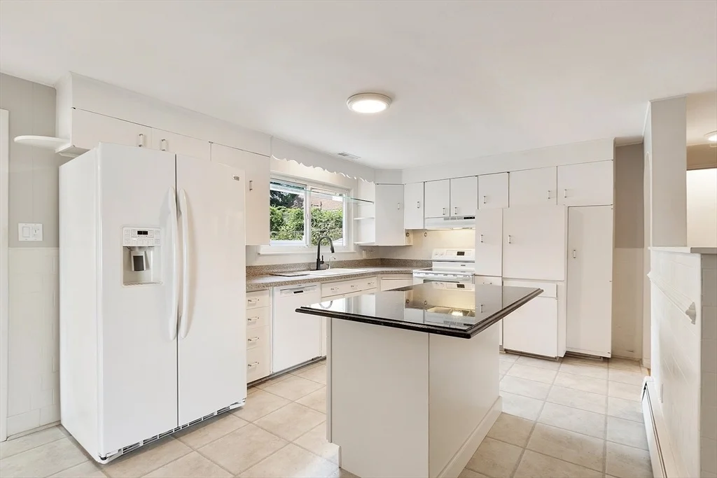 Photo of 33 Durso Ave.