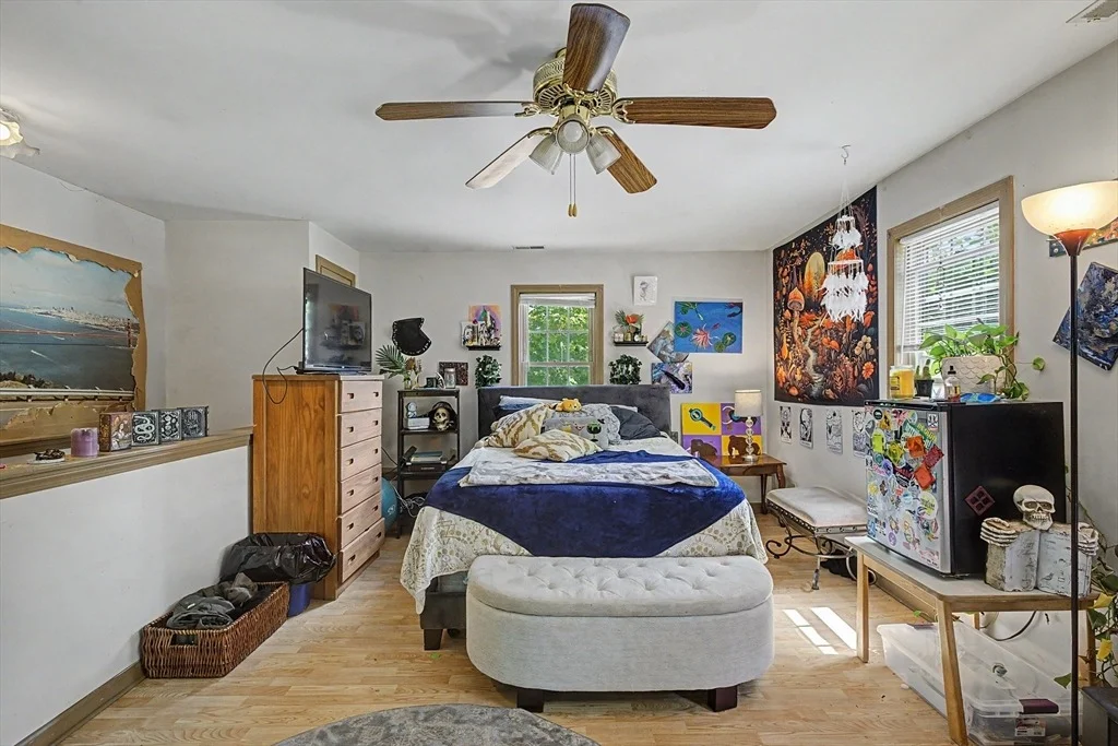 Photo of 166 Summer St
