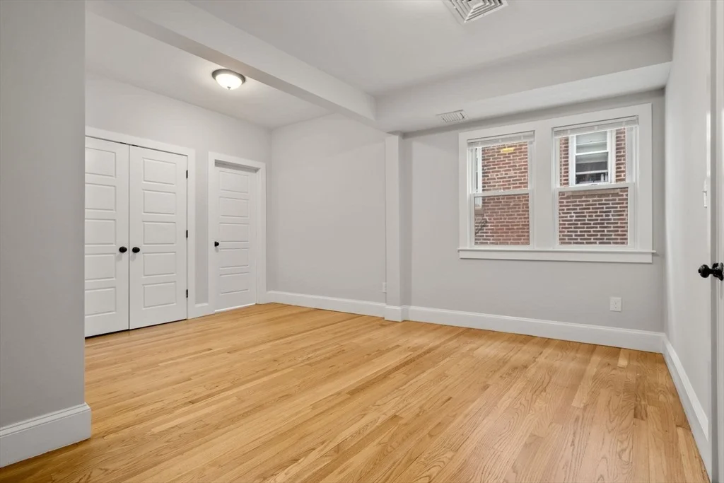 Photo of Unit A at 129 Sutherland Road